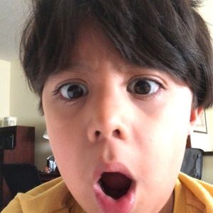 Meet your Posher, Luis